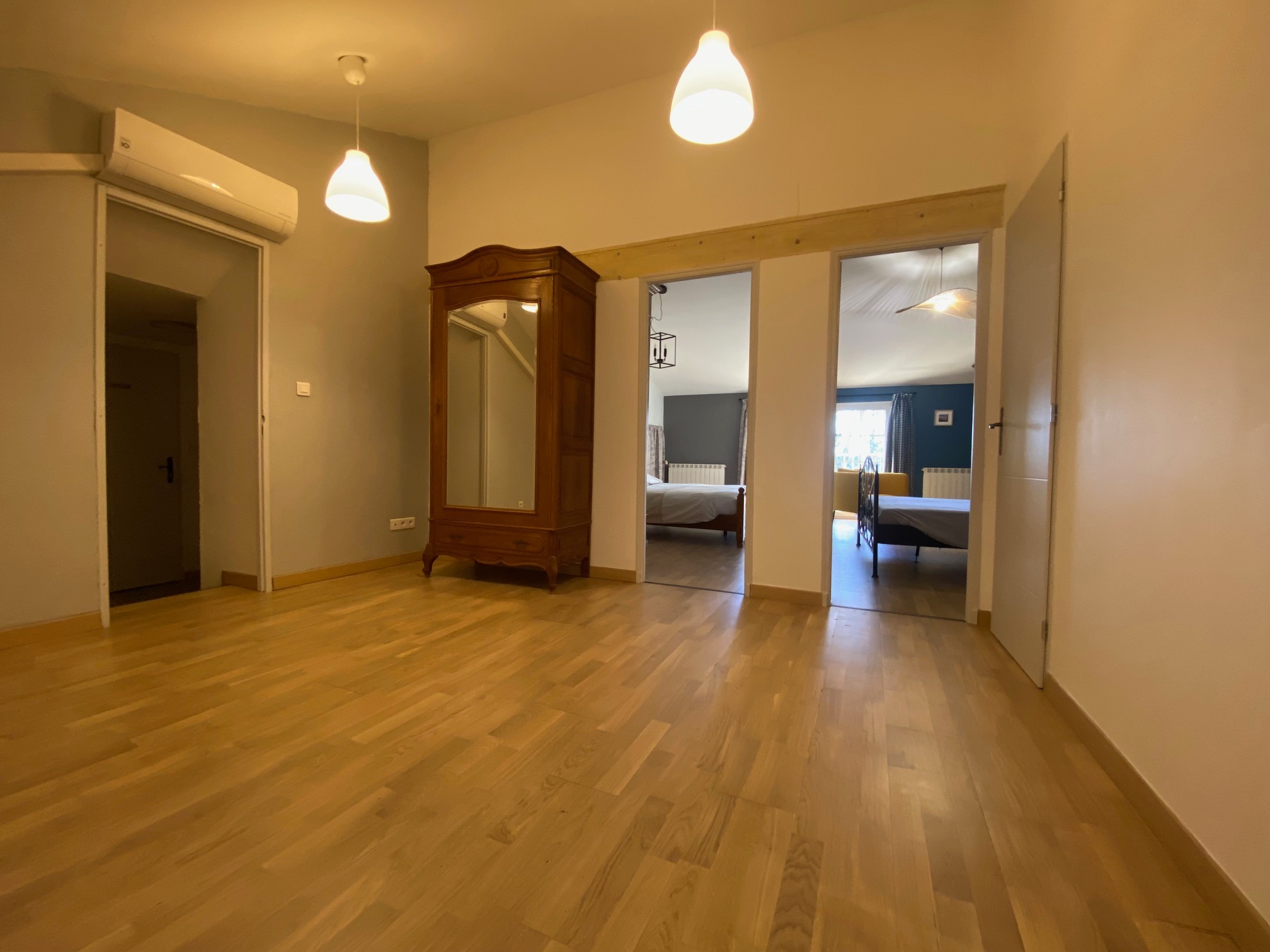 Chambre double lumineuse du mas